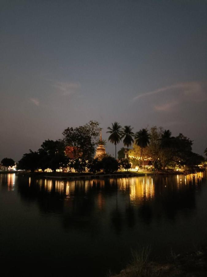 Yaijaew House Lägenhet Sukhothai Exteriör bild